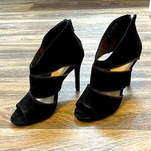 Fergie black microsuede heels 5.5m NWOB